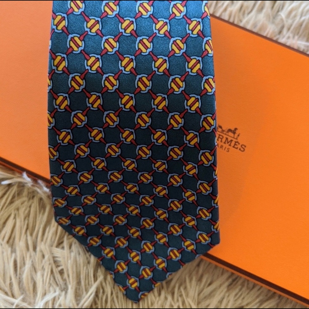 HERMÈS PARIS SILK TIE